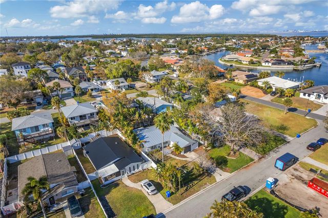 1867 MARYLAND AVENUE NE, St Petersburg, FL 33703