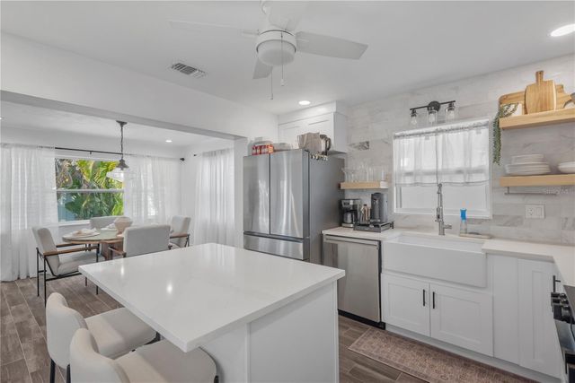 1867 MARYLAND AVENUE NE, St Petersburg, FL 33703