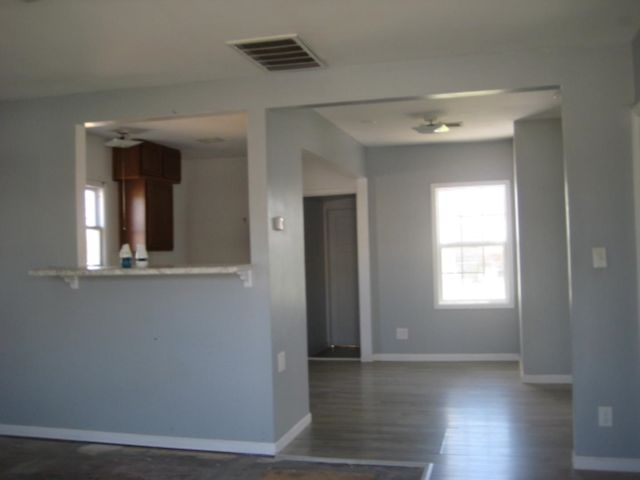 1928 S LAURA AVE, Wichita, KS 67211