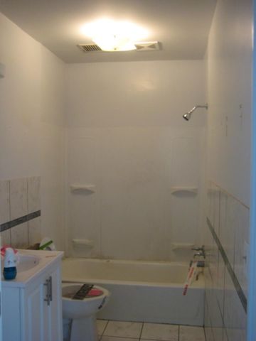 1928 S LAURA AVE, Wichita, KS 67211