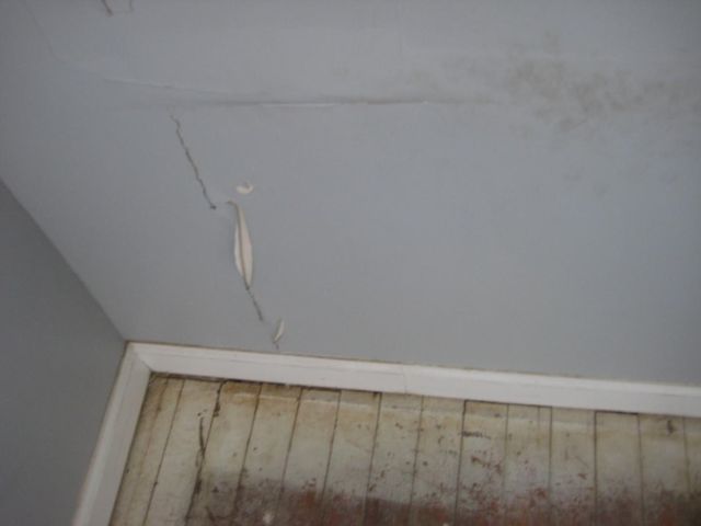 1928 S LAURA AVE, Wichita, KS 67211