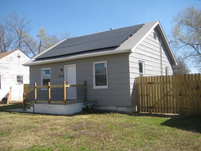 1928 S LAURA AVE, Wichita, KS 67211