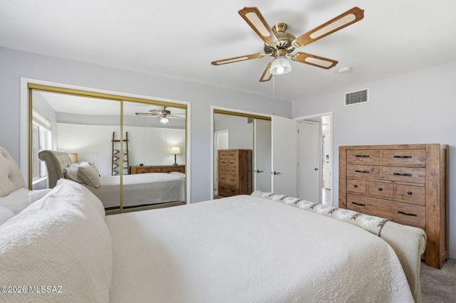 1376 S Desert Meadows Circle, Green Valley, AZ 85614