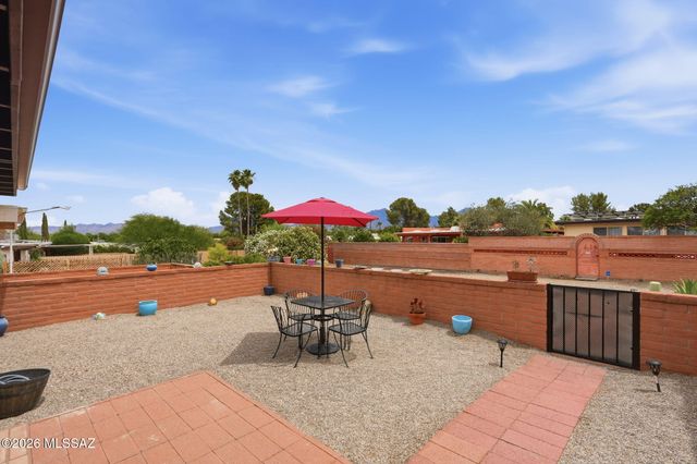 1376 S Desert Meadows Circle, Green Valley, AZ 85614