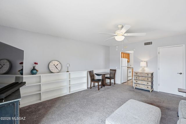 1376 S Desert Meadows Circle, Green Valley, AZ 85614
