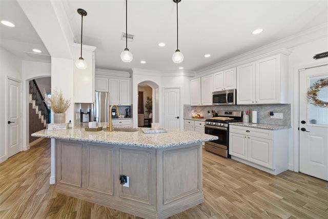 1205 Bayou Glen Drive, La Porte, TX 77571