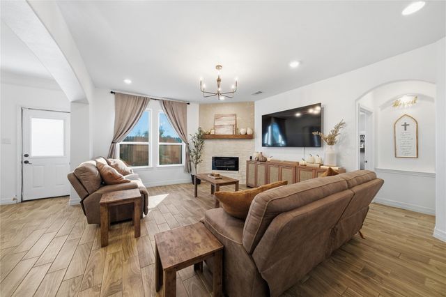 1205 Bayou Glen Drive, La Porte, TX 77571