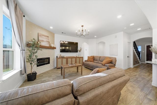 1205 Bayou Glen Drive, La Porte, TX 77571