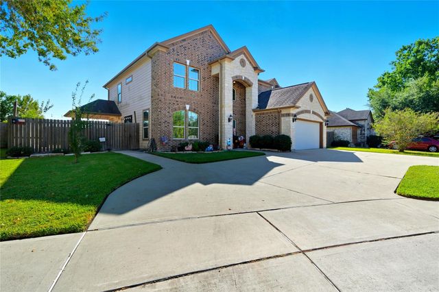 1205 Bayou Glen Drive, La Porte, TX 77571