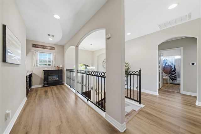 1205 Bayou Glen Drive, La Porte, TX 77571