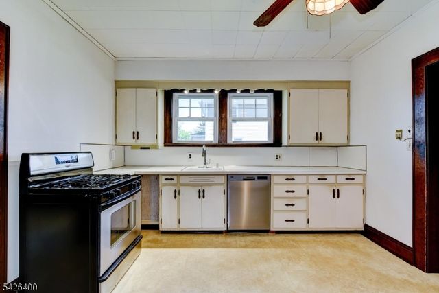 247 N 4Th Ave, Manville Boro, NJ 08835