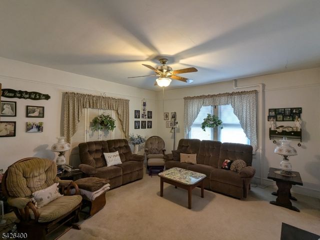 247 N 4Th Ave, Manville Boro, NJ 08835