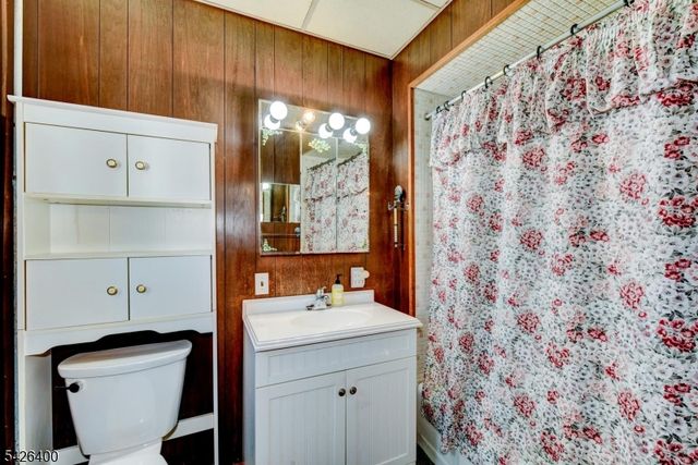 247 N 4Th Ave, Manville Boro, NJ 08835