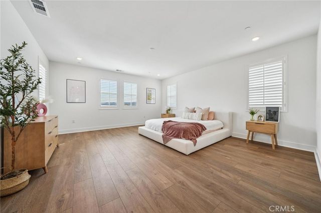 24408 Calle La Roca, Valencia, CA 91354