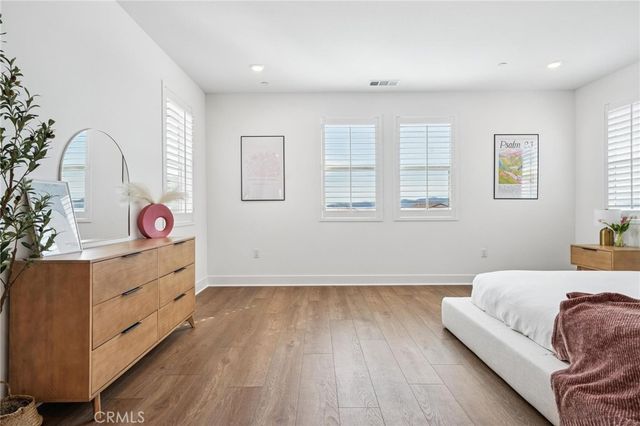 24408 Calle La Roca, Valencia, CA 91354