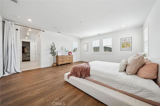 24408 Calle La Roca, Valencia, CA 91354