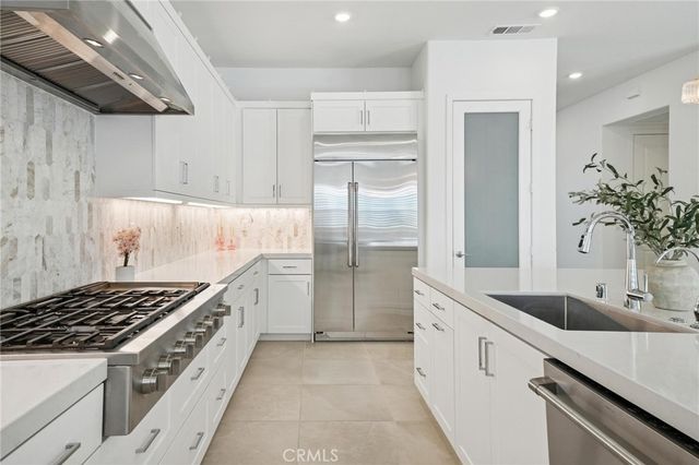 24408 Calle La Roca, Valencia, CA 91354