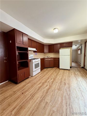 61 York Street, Buffalo, NY 14213