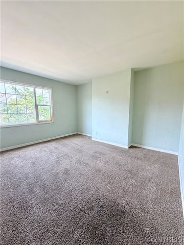 61 York Street, Buffalo, NY 14213