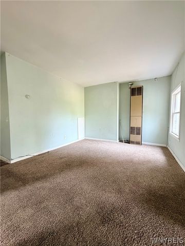 61 York Street, Buffalo, NY 14213
