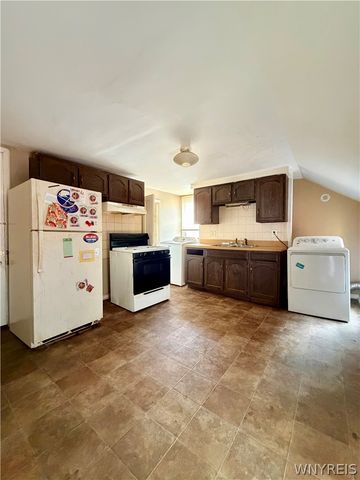 61 York Street, Buffalo, NY 14213