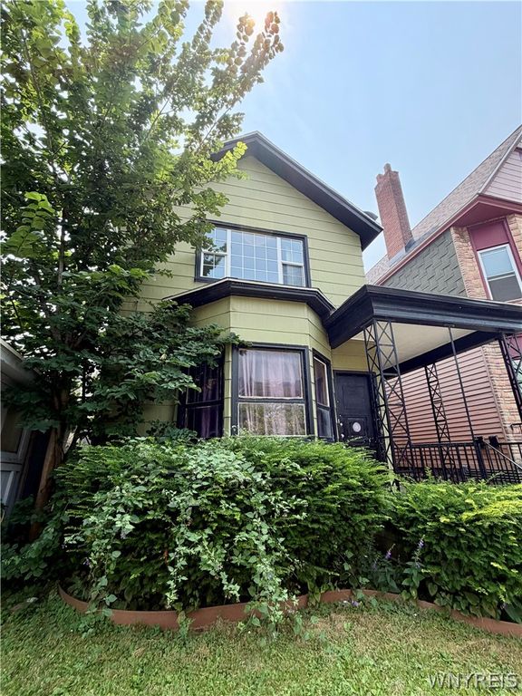 61 York Street, Buffalo, NY 14213