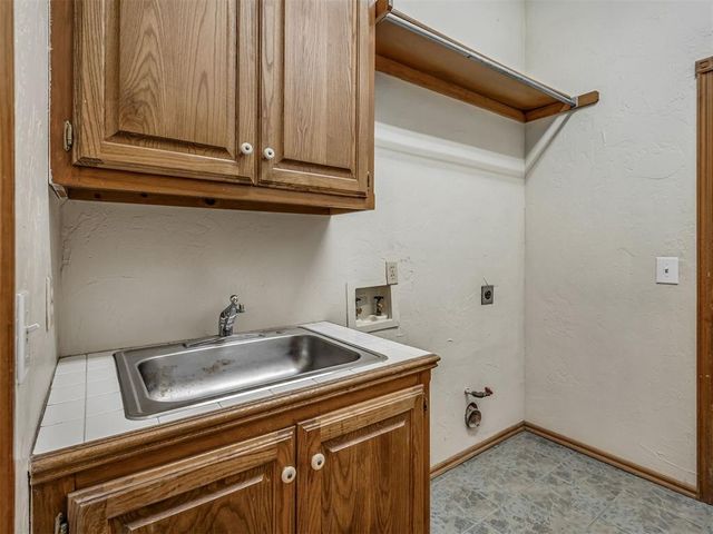 11508 Randwick Drive, Oklahoma City, OK 73162