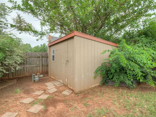 11508 Randwick Drive, Oklahoma City, OK 73162