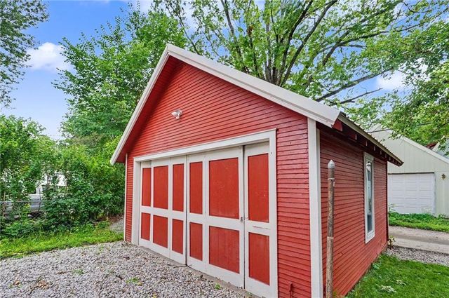 1521 Rhode Island Street, Lawrence, KS 66044
