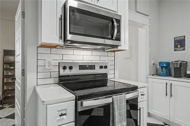 1521 Rhode Island Street, Lawrence, KS 66044