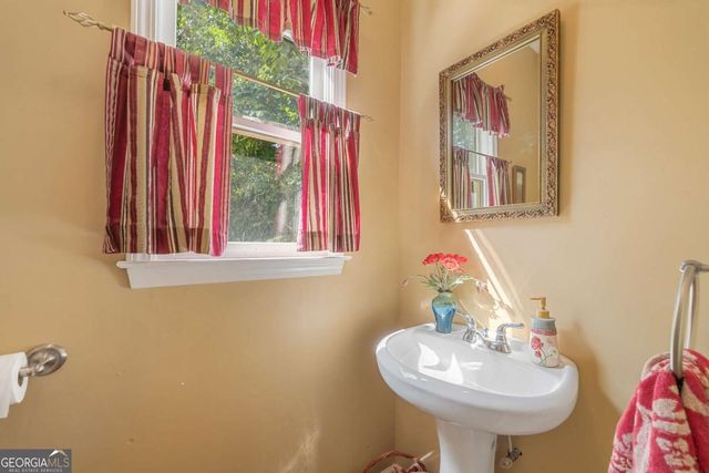 194 Deerfield Drive, Dahlonega, GA 30533