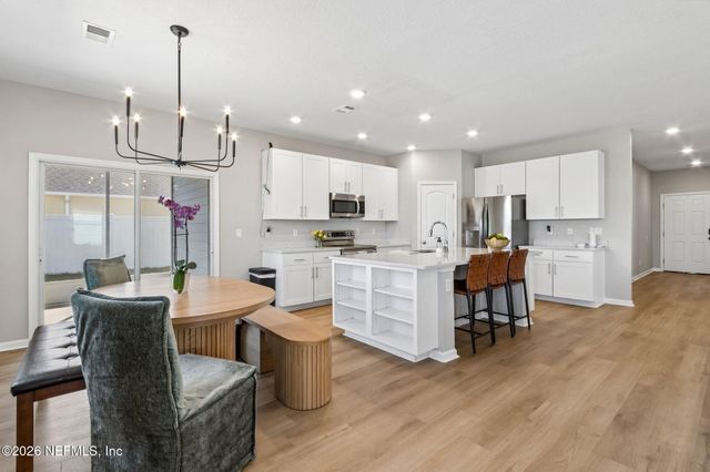 151 COLLEGE Street, Kingsland, GA 31548