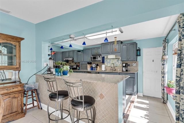 14150 NW 1st Ave, Miami, FL 33168