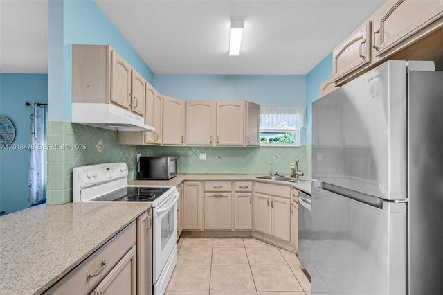 14150 NW 1st Ave, Miami, FL 33168
