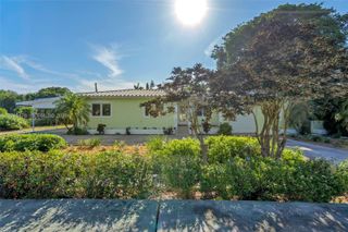 14150 NW 1st Ave, Miami, FL 33168