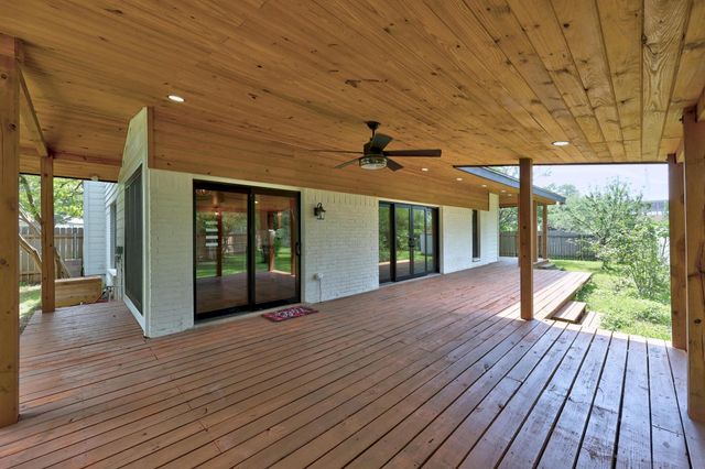 16202 Kicking Bird DR, Leander, TX 78641