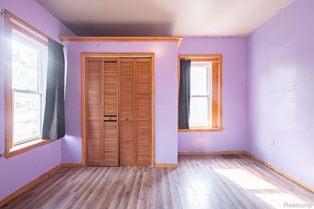 204 Oakland Street, Holly Village, MI 48442