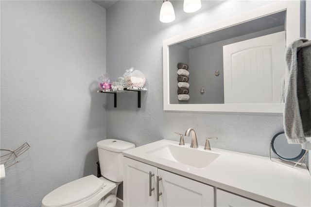 22 Hatcher Drive, Bella Vista, AR 72715