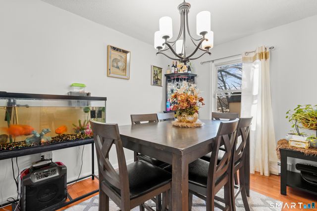 15 Kenneth Circle, Waterbury, CT 06710