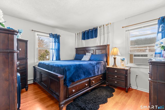 15 Kenneth Circle, Waterbury, CT 06710