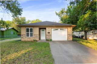 739 S Cypress Street, Ottawa, KS 66067