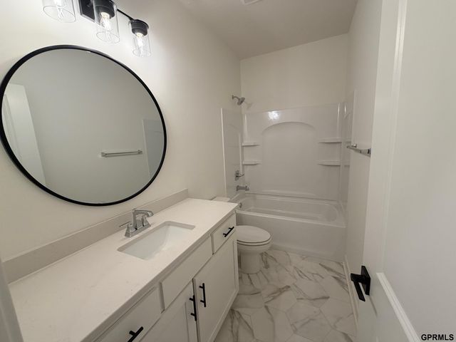 10210 Sherman Street, Papillion, NE 68046
