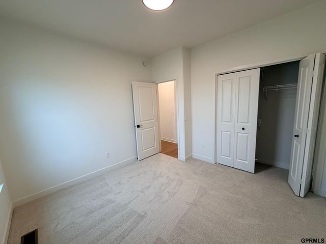 10210 Sherman Street, Papillion, NE 68046