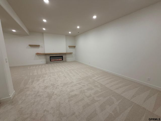 10210 Sherman Street, Papillion, NE 68046