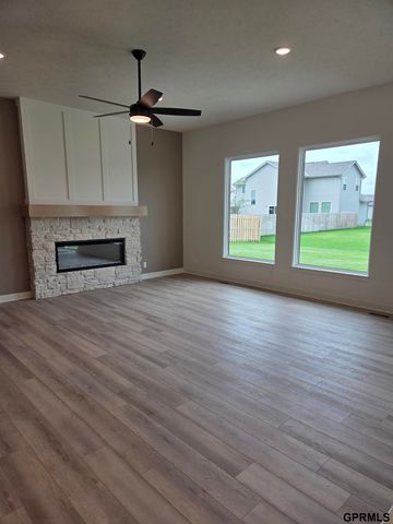 10210 Sherman Street, Papillion, NE 68046