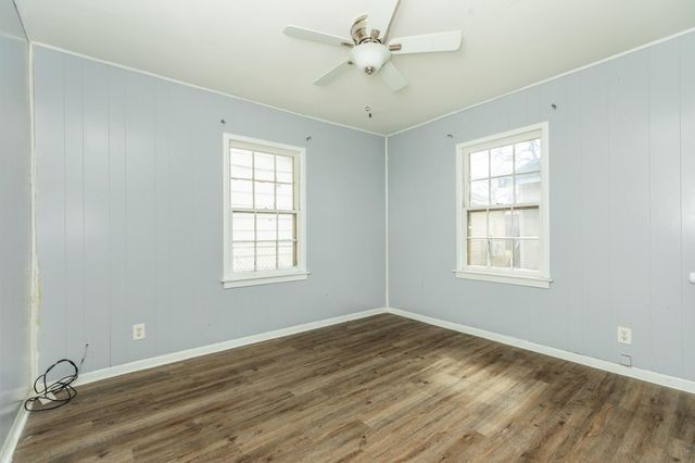 2019 N Avenue H Street N, Freeport, TX 77541