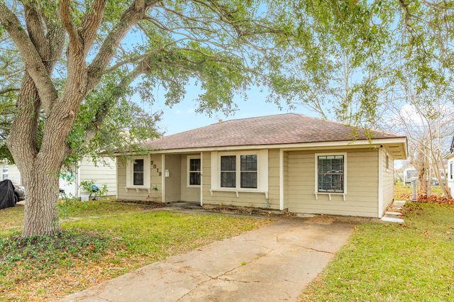 2019 N Avenue H Street N, Freeport, TX 77541