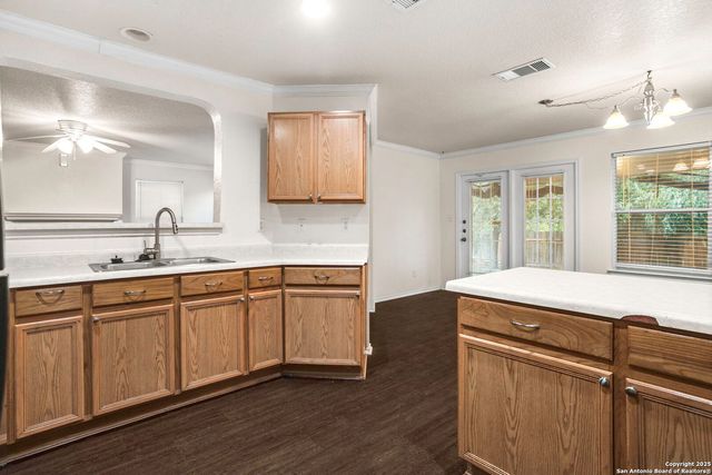 2614 Sunview, San Antonio, TX 78245