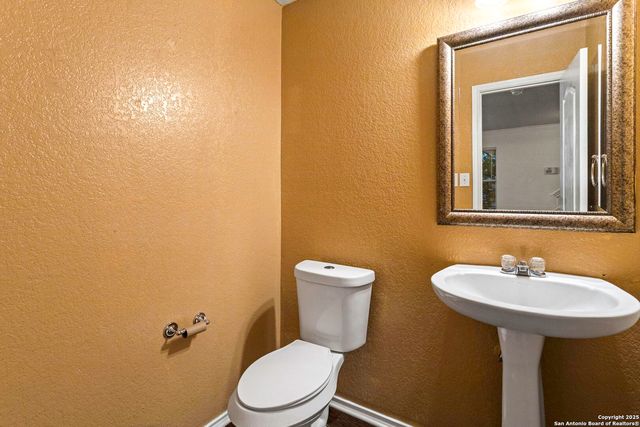 2614 Sunview, San Antonio, TX 78245