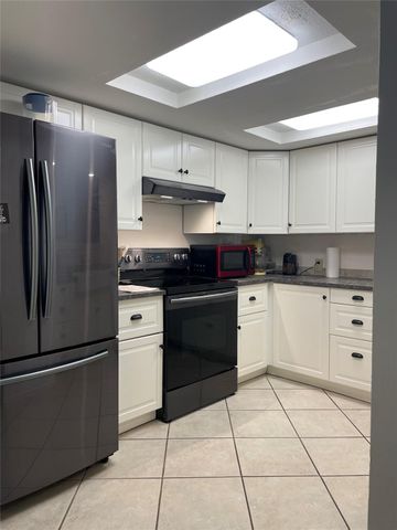 110 N Kanaio DR B, Bastrop, TX 78602